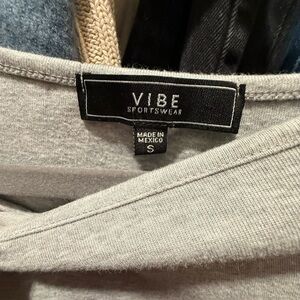 Vibe Sportswear Gray Top
